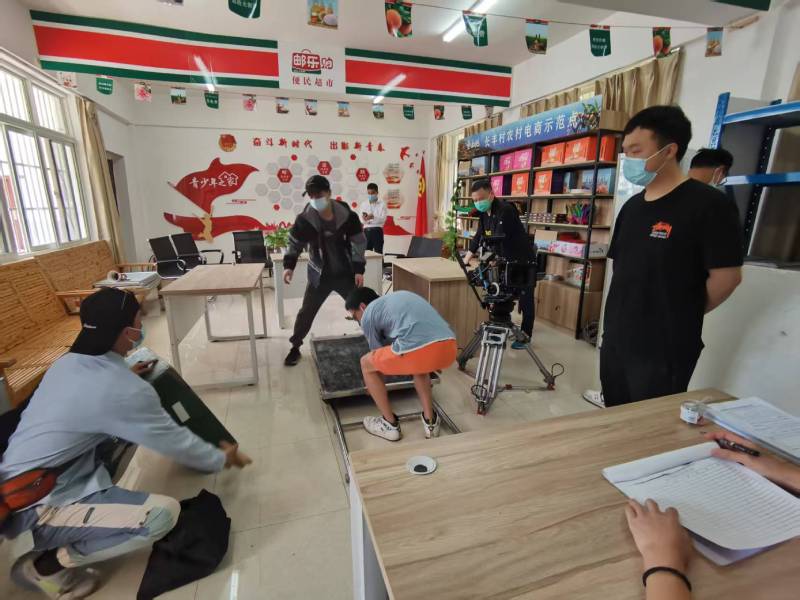 追星女孩心理学分析报告：中山广告片拍摄公司揭秘饭圈应援式传播逻辑